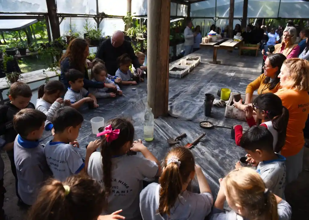 Eco-Jardín Educativo y Vivero Municipal