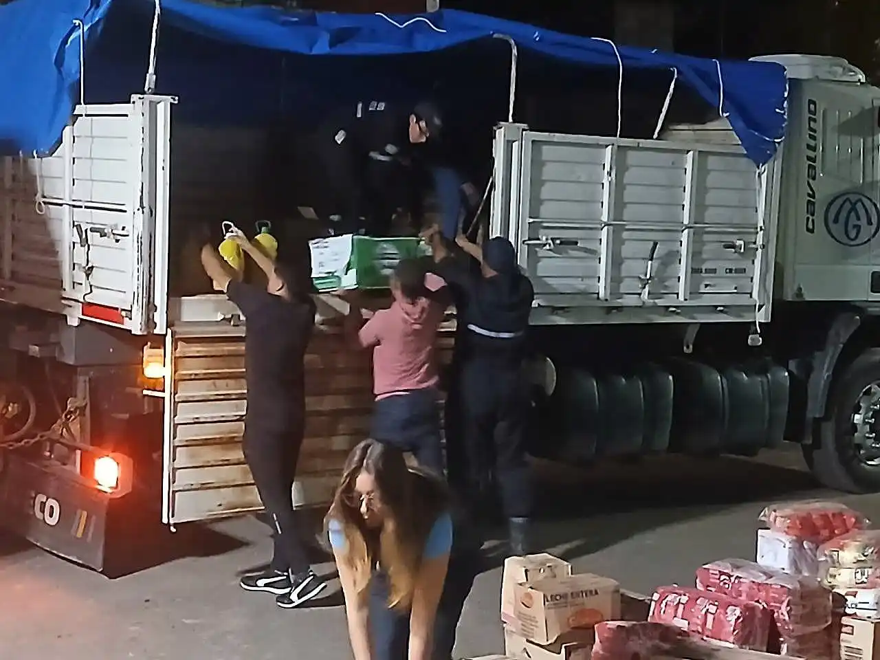 Bomberos de Galarza envía donaciones a General Cerri, Bahía Blanca