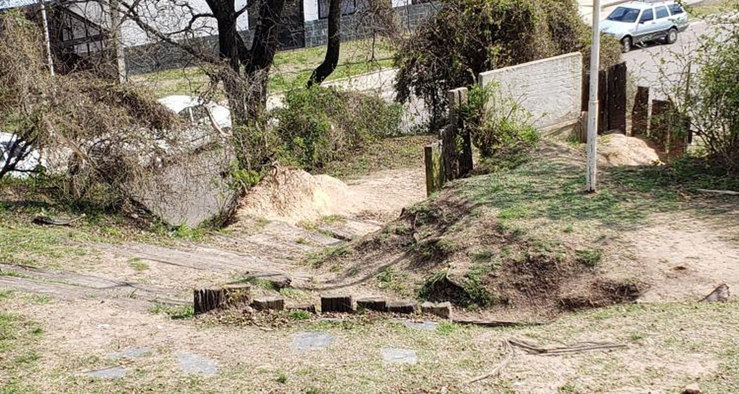 La escalera del Vía Crucis también será de cemento