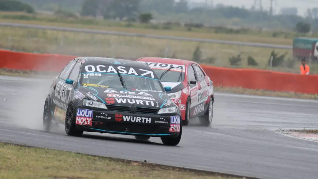 Leonel Pernía y otra carrera para olvidar