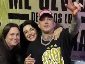 La Foto que posteo junto a la hija de Maradona