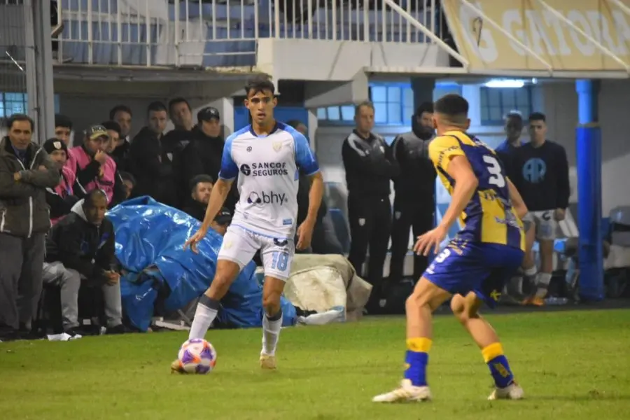 Con la mínima, “La Crema” se quedó con la victoria de local