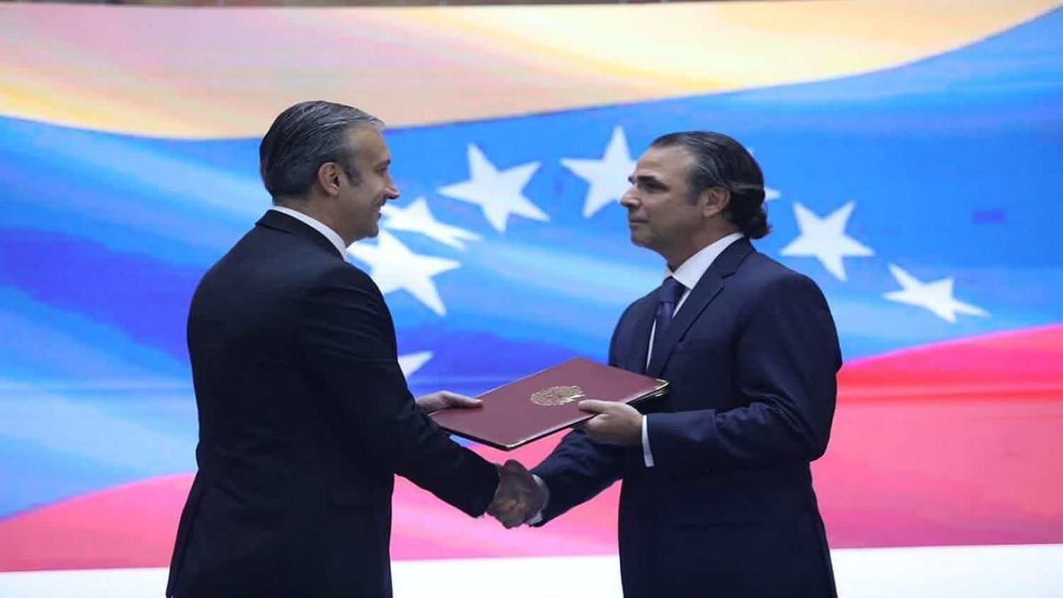 CHEVRON BAJO SOSPECHA: denuncian falta de transparencia en el contrato con Pdvsa