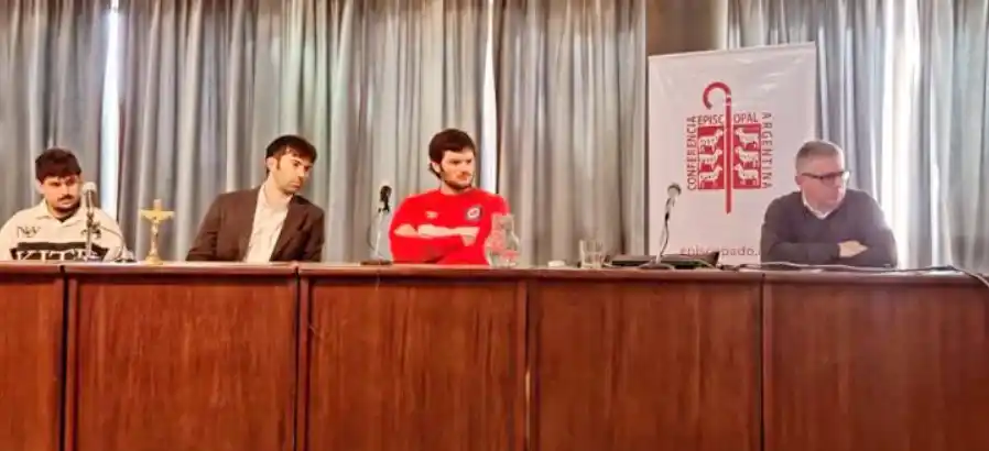 Los obispos dialogan sobre las nuevas culturas digitales y sus incidencias