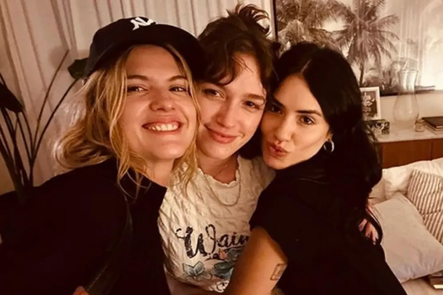 Video: así fue el desopilante reencuentro de Lali Espósito, Cande Vetrano y Mery del Cerro