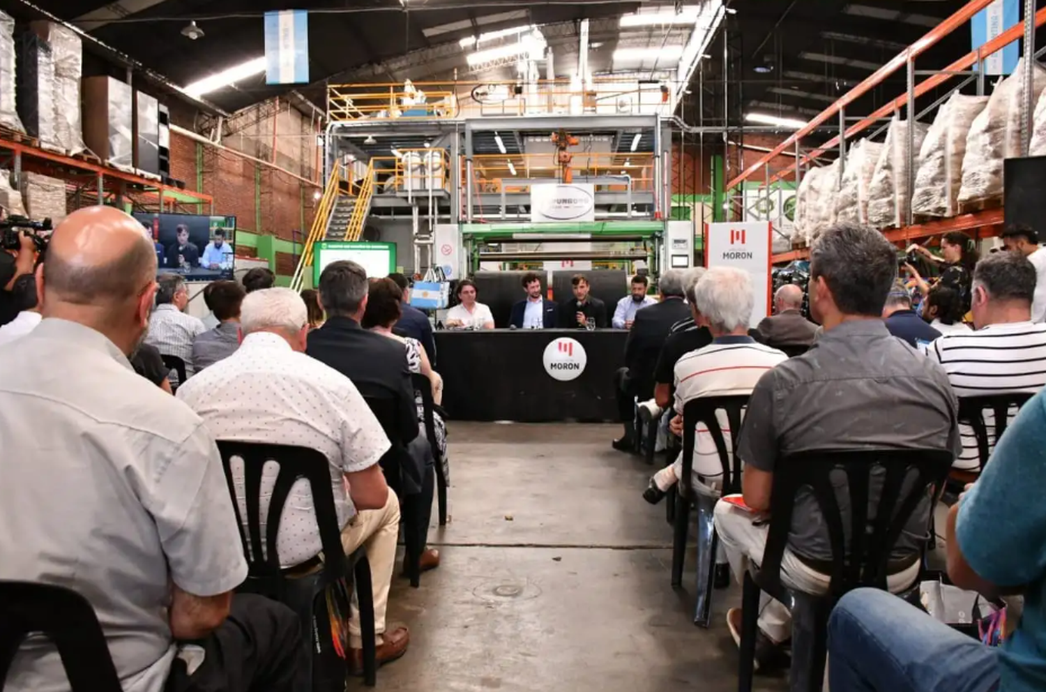 Morón: Exposición destinada a empresas PyMEs del distrito para que exporten sus productos