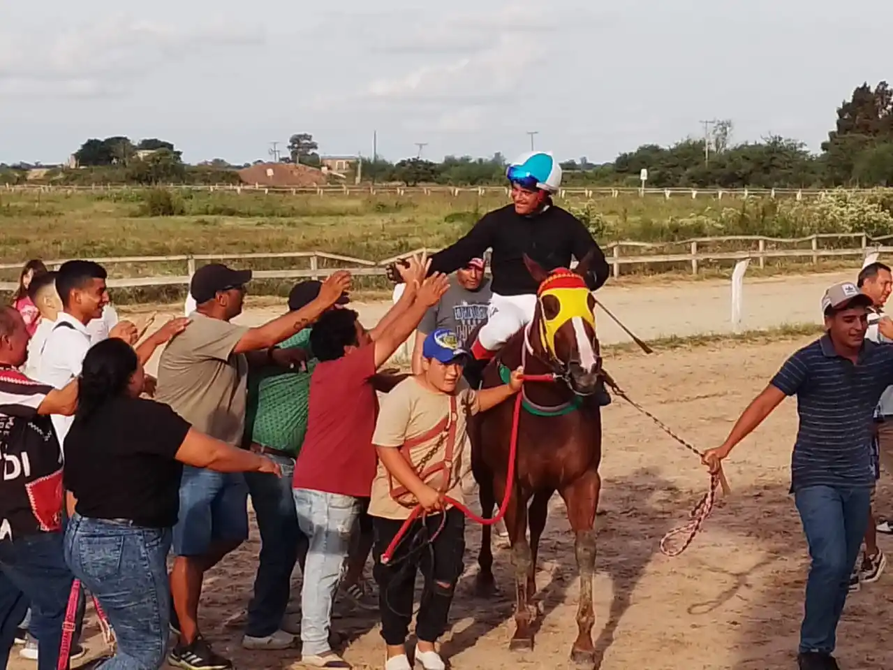 Turf: Radiante Boy y Noah Tom, los ganadores de la Copa Criadores