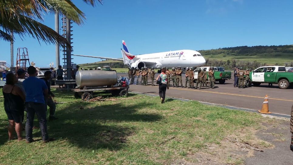 LATAM suspende vuelos a Isla de Pascua por incidente con un grupo de lugareños