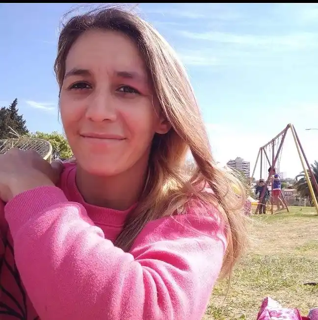 Se solicita localizar a la joven Anahí Román