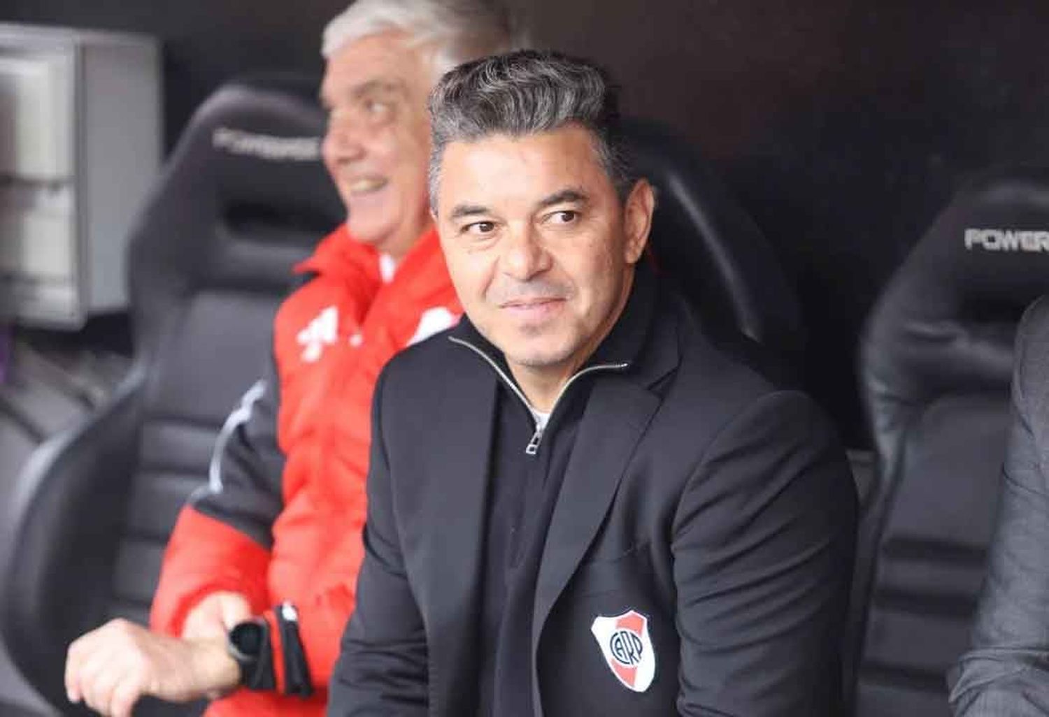 River quiere consolidarse como candidato en su visita a Colo Colo