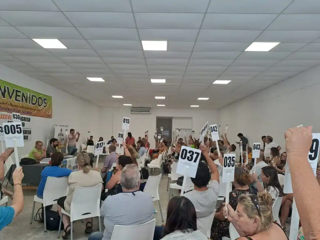 Agmer resolvió exigir la apertura de paritarias en febrero