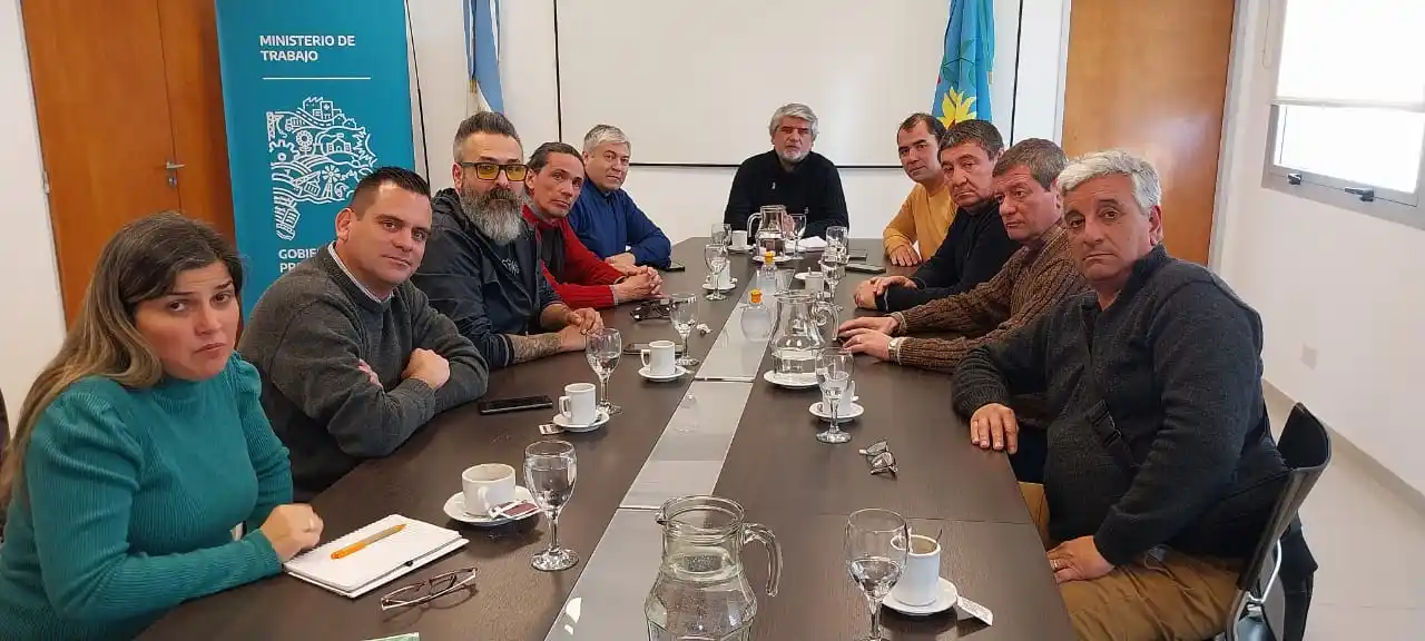 Correa, con dirigentes gremiales Necochea y la Quinta Sección Electoral