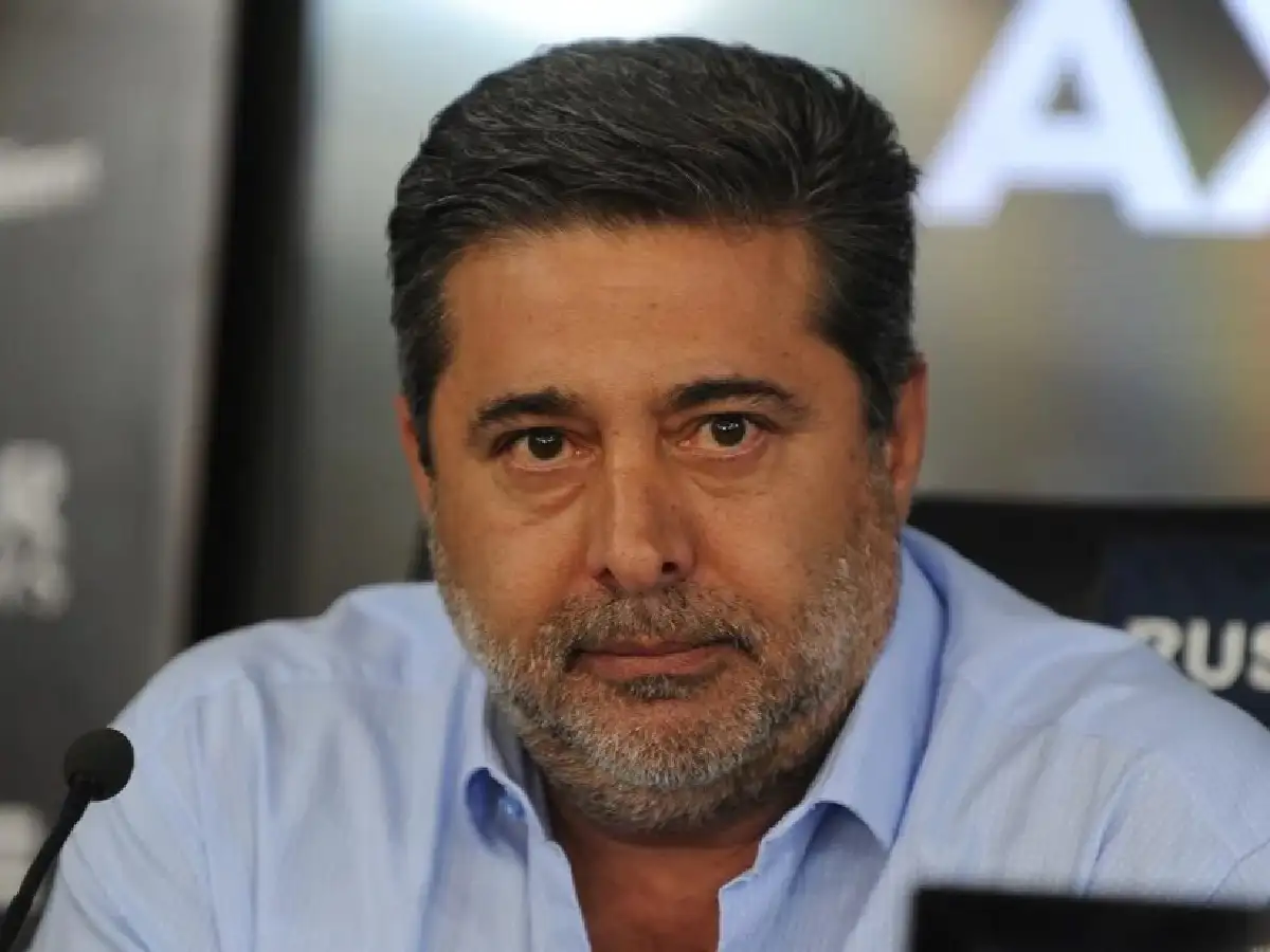 Angelici renunció como asesor del Mundial de clubes de Fifa