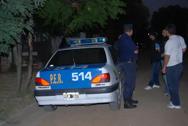 La Policía verificó seis domicilios en la ciudad en busca de los prófugos