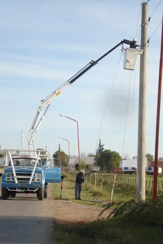 Larroque: Suministro de energía en el Área industrial