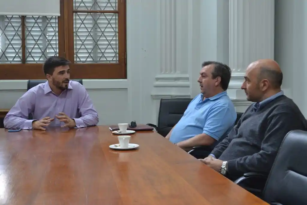 Farmacity a Provincia: Intendente de Olavarría rechazó "avasallamiento" de la cadena y apoya reclamo de farmacéuticos