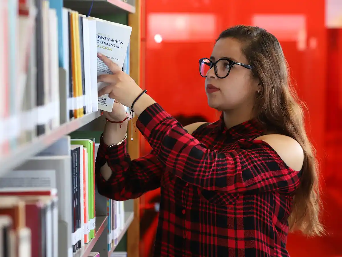 Día Internacional del  Libro: los booktubers, un fenómeno en ascenso   