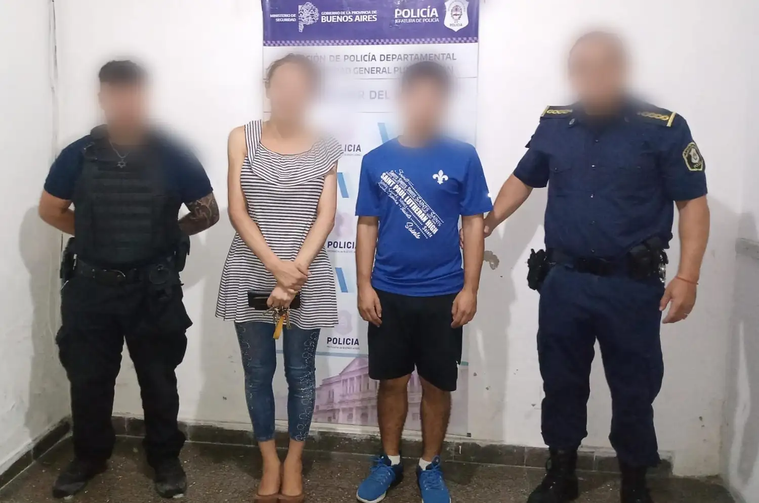 Al momento de ingresar al domicilio, los agentes encontraron a los imputados realizando un ritual.