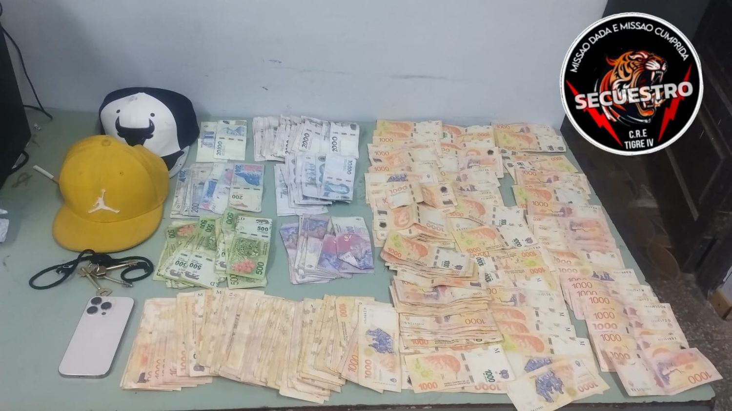 Trataron de escapar de la policía y fueron detenidos con más de medio millón de pesos en zona norte