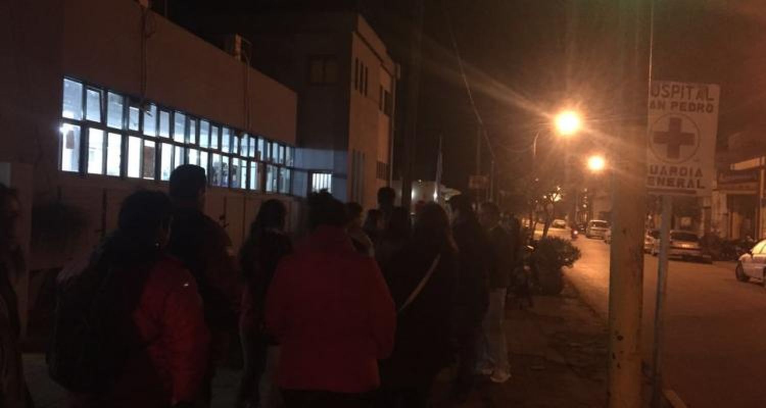 Operativo DNI: Larga cola y quejas por la entrega de 50 números para el último día
