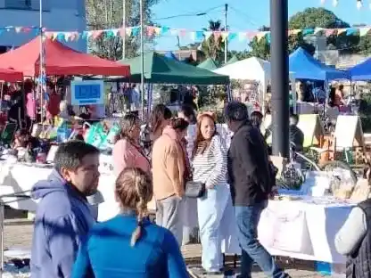 Este domingo la feria “Paseo del Río” llega a la Plazoleta de las Américas