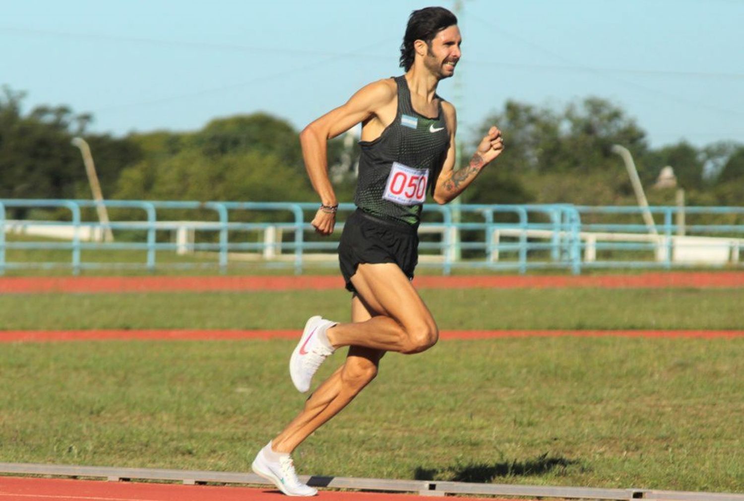 Bruno batió el récord argentino en 1500 metros