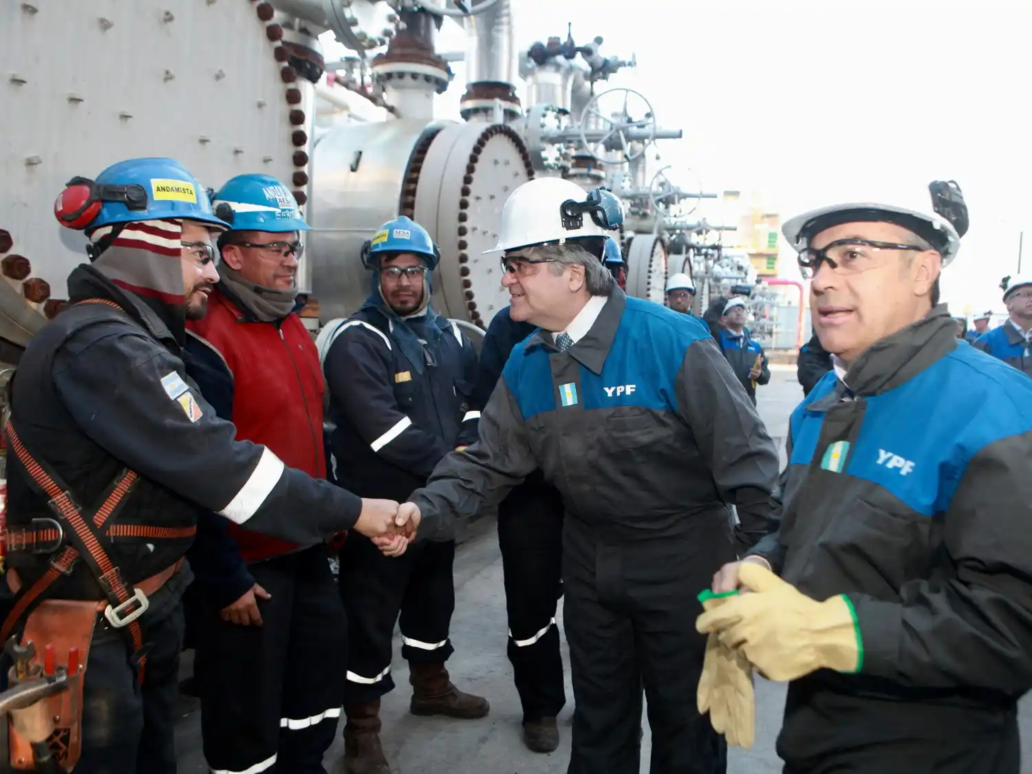 Marín en su visita al Complejo Industril Luján de Cuyo.