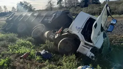 Tragedia en Entre Ríos: murieron dos camioneros tras un choque frontal