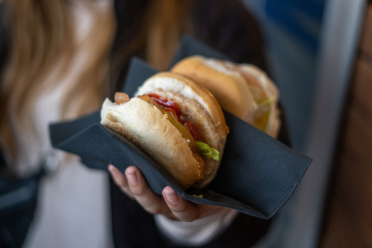 Calisa lanza la nueva Griller Burger de Pollo