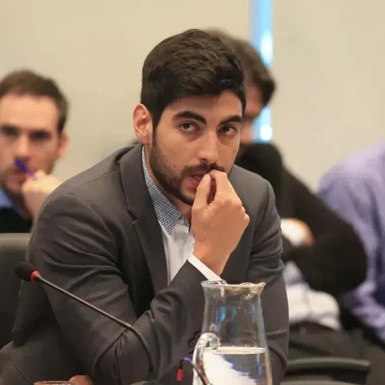 Ordenaron la detención de Facundo Moyano por lesiones y privación ilegítima de la libertad