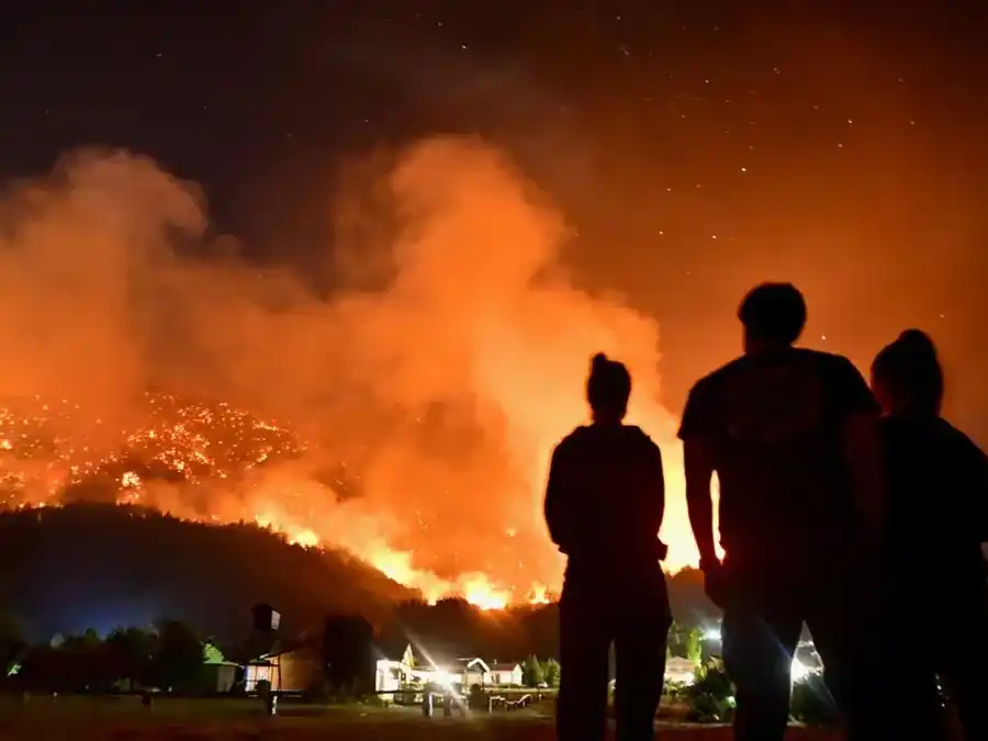El testimonio de una gualeguaychuense en los incendios de la Patagonia: “Me encontré con el pueblo salvando al pueblo”