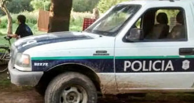 Recuperan en la zona rural moto robada en Gobernador Castro