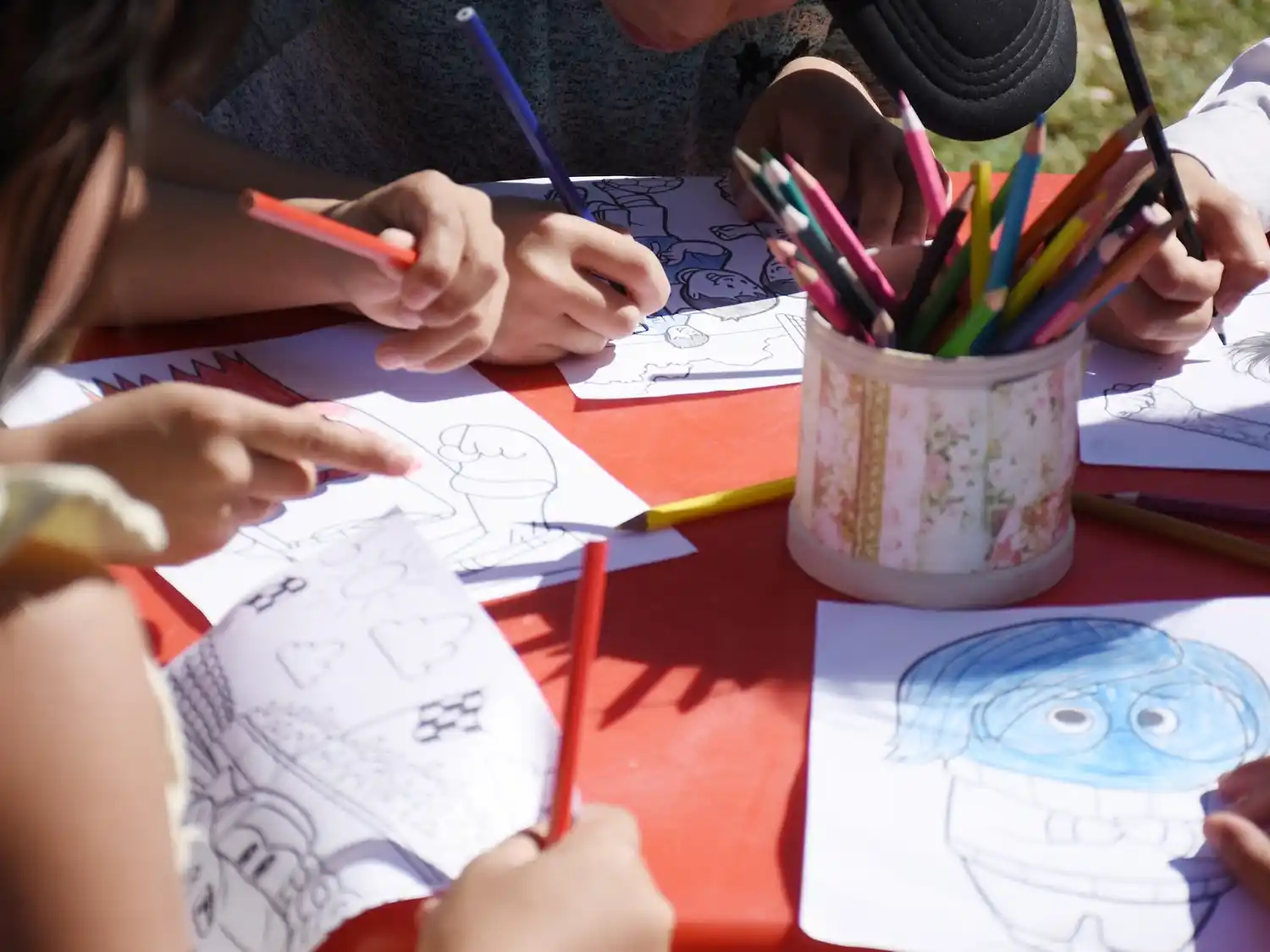 Celebración por el Mes de los Derechos con juegos y actividades comunitarias para la niñez