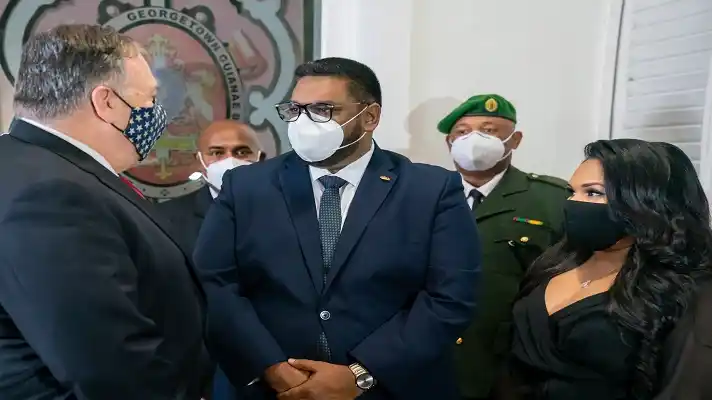 MIKE POMPEO LAPIDARIO: «Maduro es un narcotraficante y tiene que irse»