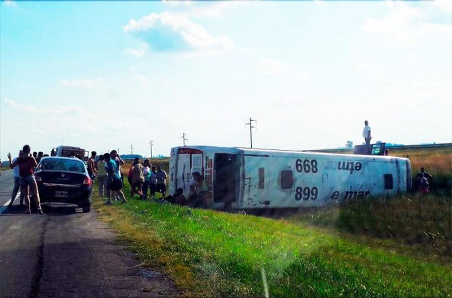 Identidad de los cinco muertos en el vuelco del micro Jetmar en ruta 3 altura Las Flores
