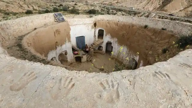 Las impresionantes casas subterráneas de Túnez que podrían desaparecer