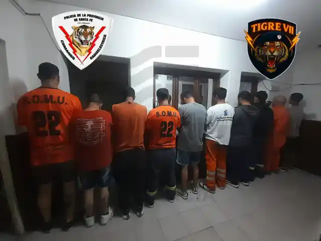 Demoraron a diez sujetos que realizaban pintadas en un paredón de zona sur.