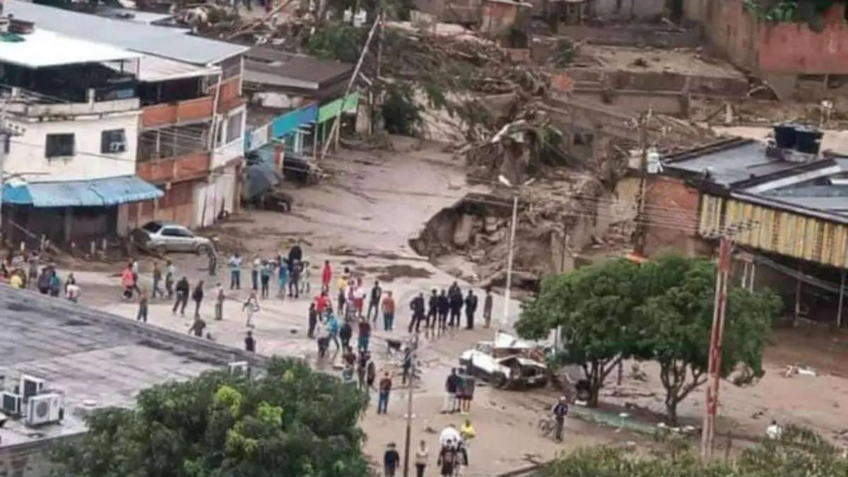 Así amaneció Las Tejerías: muertos, desaparecidos, medio pueblo destruido y en emergencia (+ Video) 