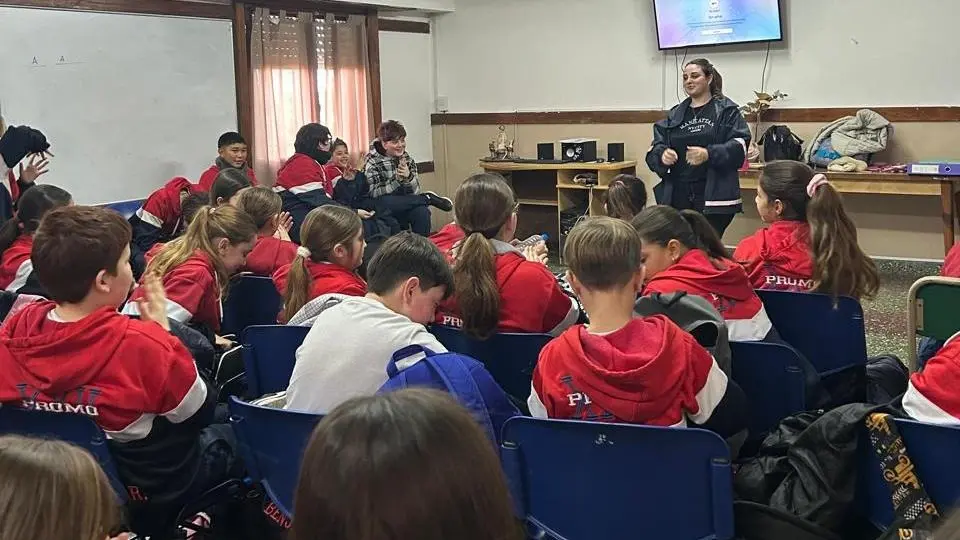 Gestión Ambiental extendió su compromiso con las aulas mediante una charla en el Colegio Capuchinos