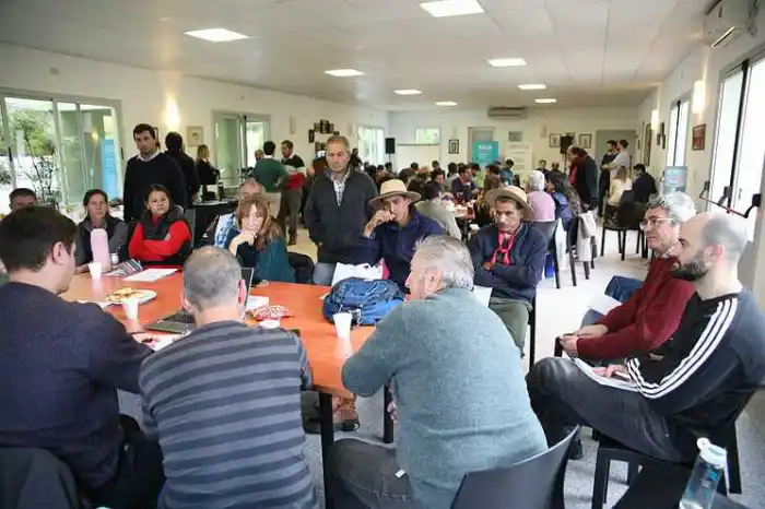 Rodríguez encabezó un encuentro con 80 productores agropecuarios en Punta Indio