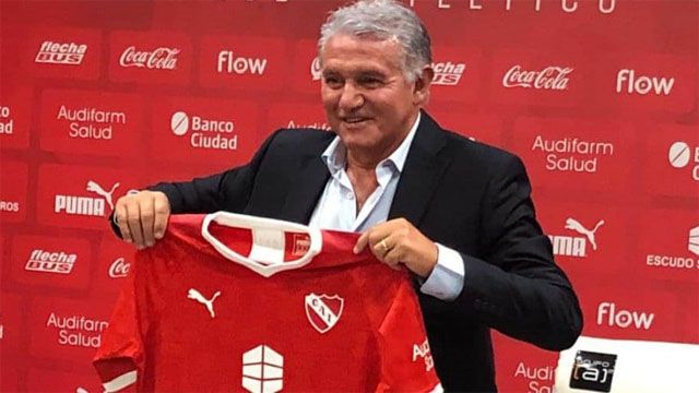 Burruchaga se refirió al presente de Independiente: “Por más que no tenga un buen equipo, el hincha quiere ganarlo todo”
