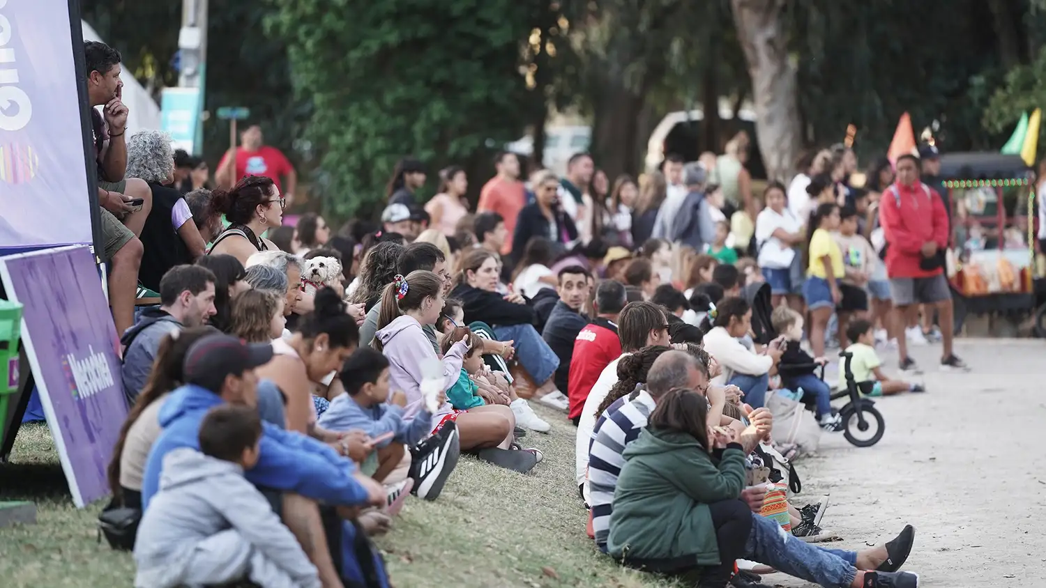 El público respondió. Gran cantidad de personas asistieron al festival