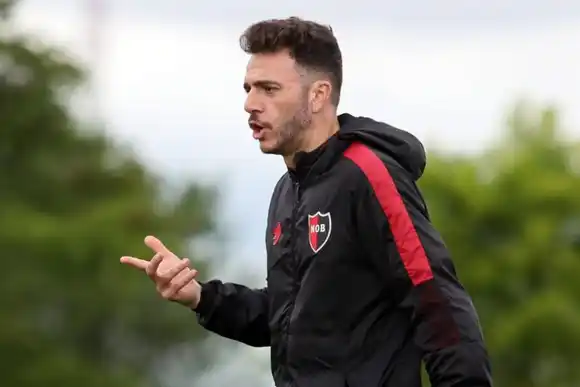 Soso rompió el silencio sobre su salida de Newell's: "Me trajo dolor y desilusión"