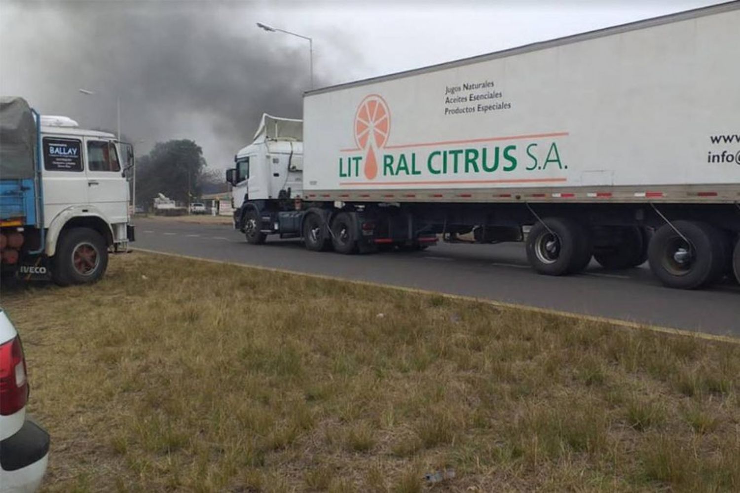 Transportistas vuelven a protestar sobre la Autovía por la falta de gasoil