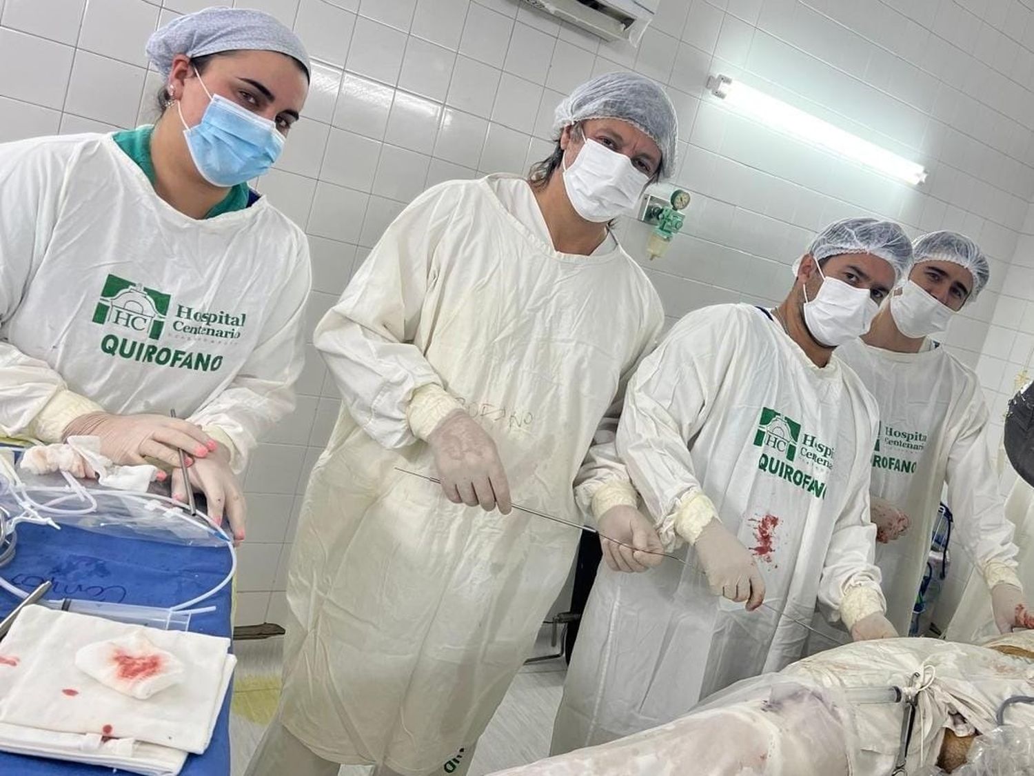 El Servicio de Urología del Hospital Centenario incorporó tecnología para realizar operaciones con láser