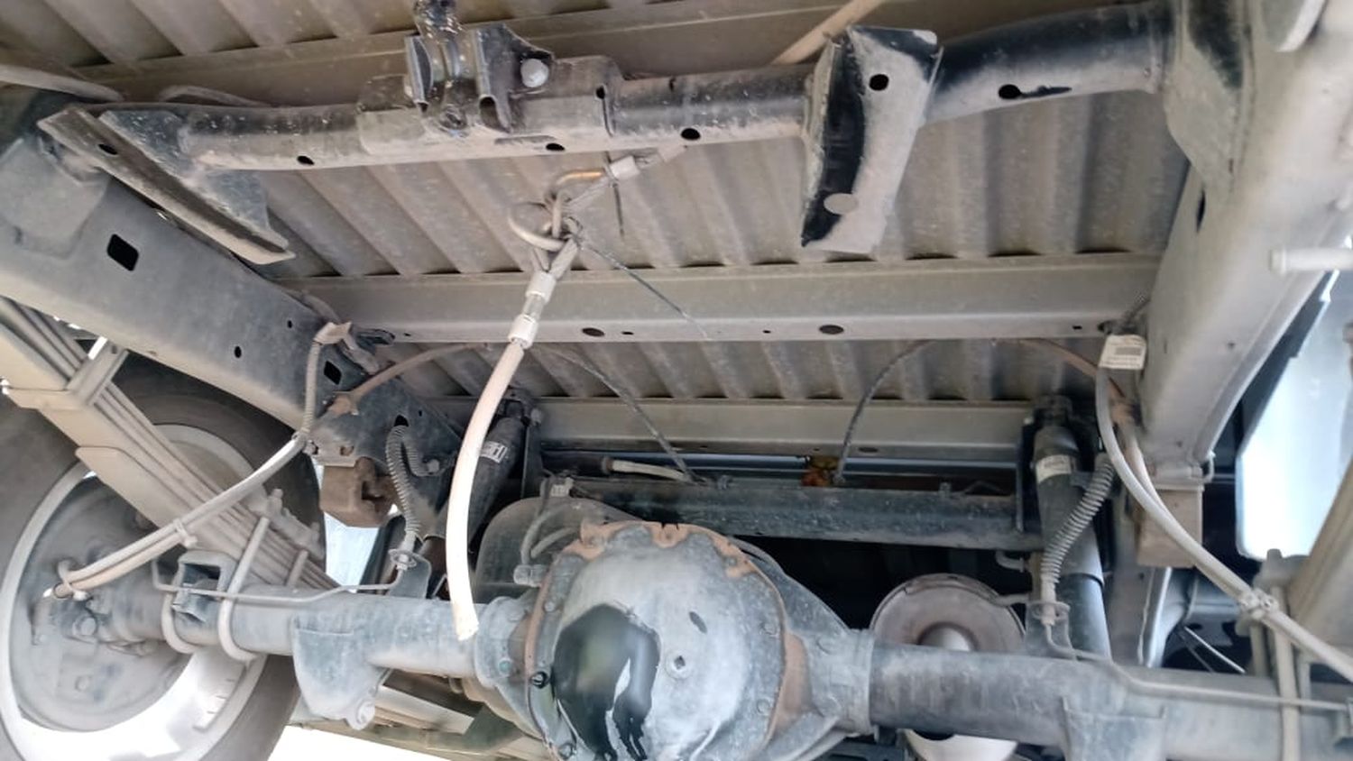 Crece la preocupación por el robo de neumáticos a camionetas de alta gama
