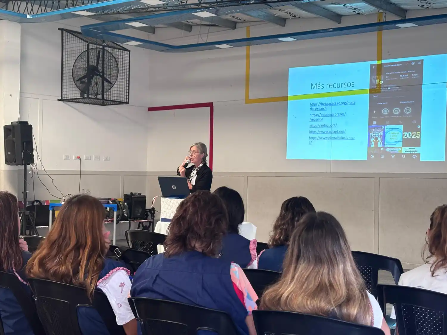 Charla - licenciada en Psicología M. Claudia Fernández Puentes