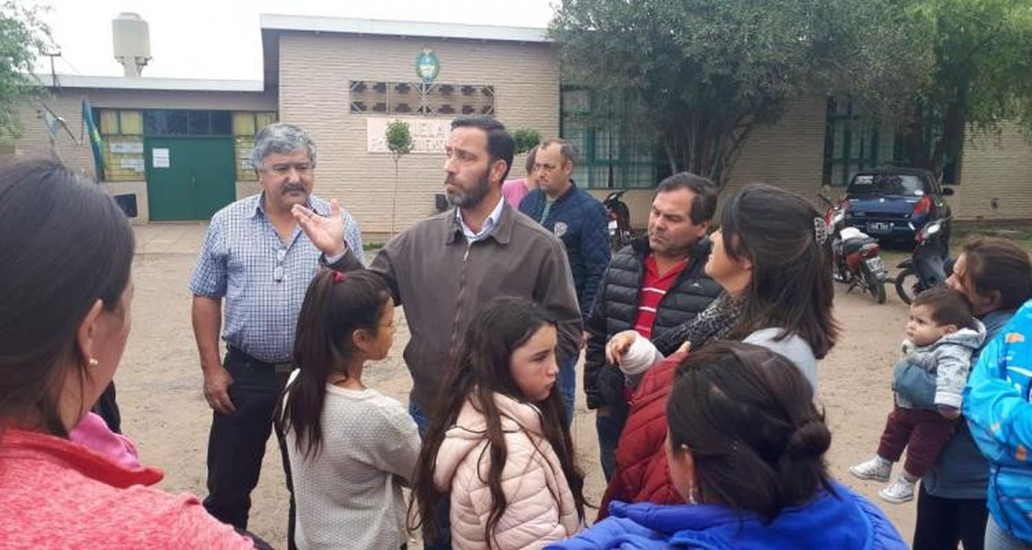 Madres de la escuela 13 reclaman que el gobierno no cumple con el acuerdo