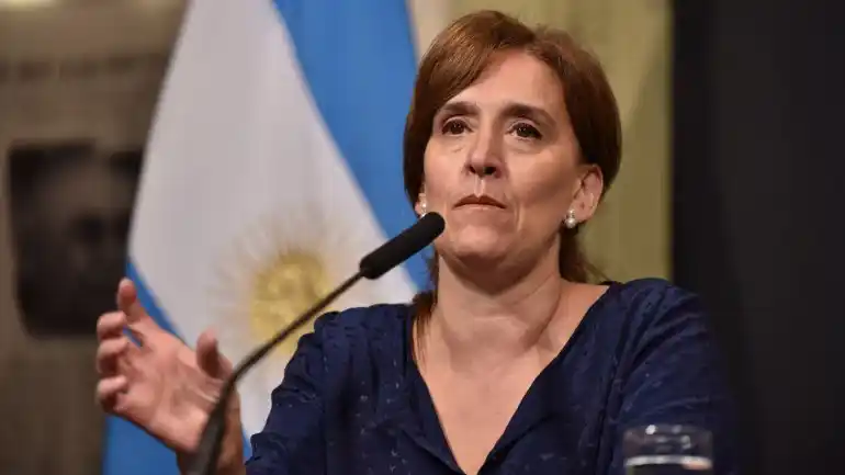Denunciarán a Michetti por no enviar el proyecto de ley antidespidos a Diputados