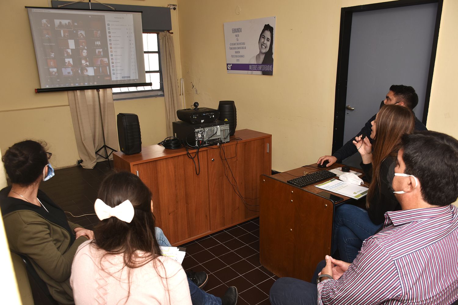 Cuidadores domiciliarios se capacitaron en materia de prevención del Covid 19